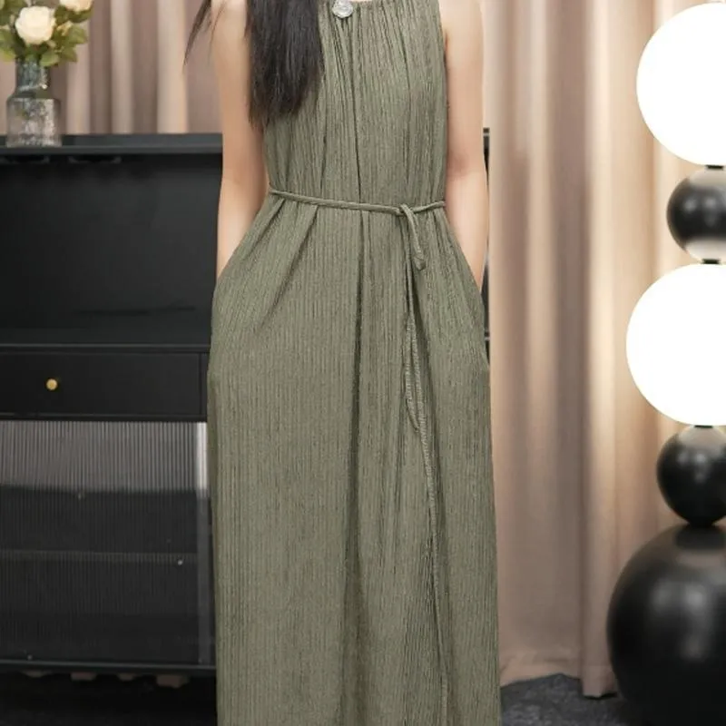2025 French Style Elegant Black Pleated Strap Waist Vest Long Dress for Women - Chic Sleeveless A-Line Maxi Gown showcase 12