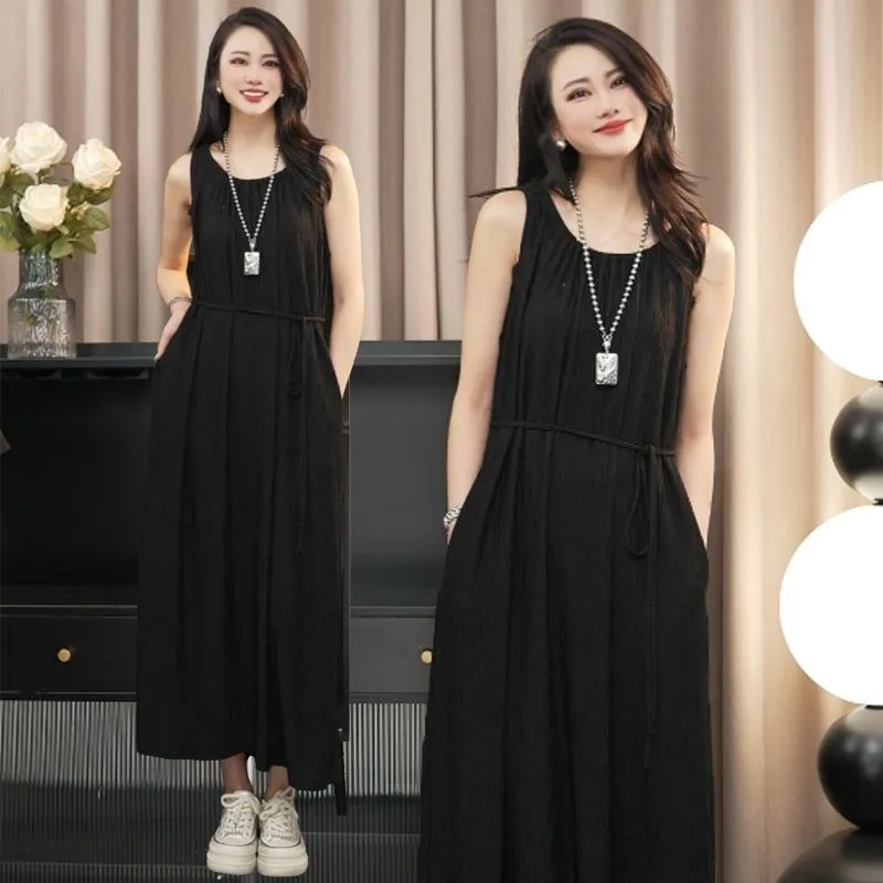 2025 French Style Elegant Black Pleated Strap Waist Vest Long Dress for Women - Chic Sleeveless A-Line Maxi Gown thumbnail 1