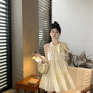 Women's Petite Black Floral Spaghetti Strap Dress - Summer New Style, Waist-Cinching, Slimming Short Dress for Elegant Look showcase 4