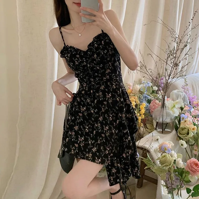 Women's Petite Black Floral Spaghetti Strap Dress - Summer New Style, Waist-Cinching, Slimming Short Dress for Elegant Look thumbnail 4