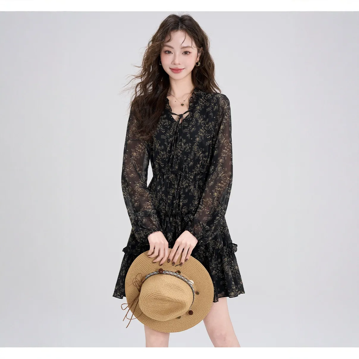 Summer Chiffon Floral Dress Women's Retro Petite Slimming Waist-Cinching Little Black Dress for Autumn Winter Style thumbnail 4