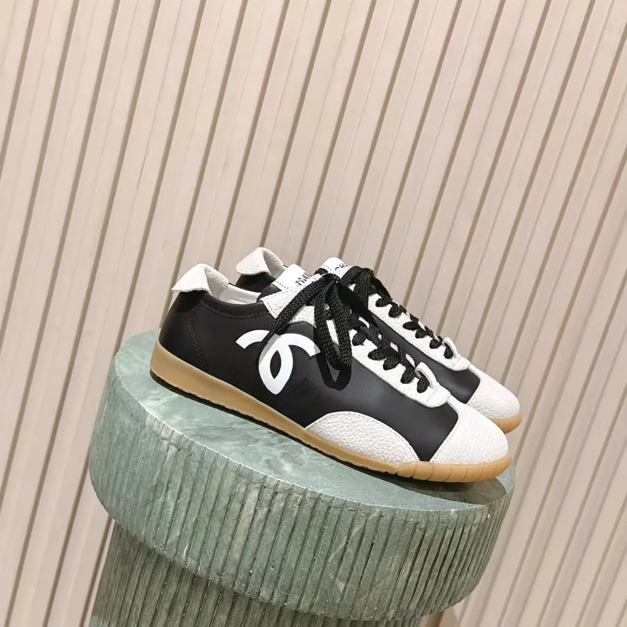 2025 New French Style Women's Genuine Leather Colorblock Casual Sneakers - Comfortable Low-Top Fashion Sports Shoes - Image 7
