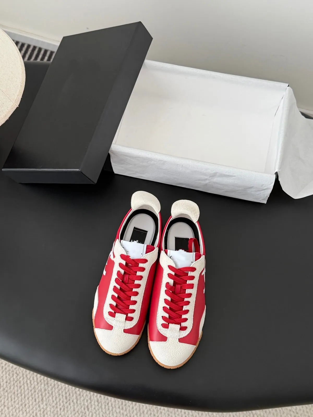 2025 New French Style Women's Genuine Leather Colorblock Casual Sneakers - Comfortable Low-Top Fashion Sports Shoes showcase 11