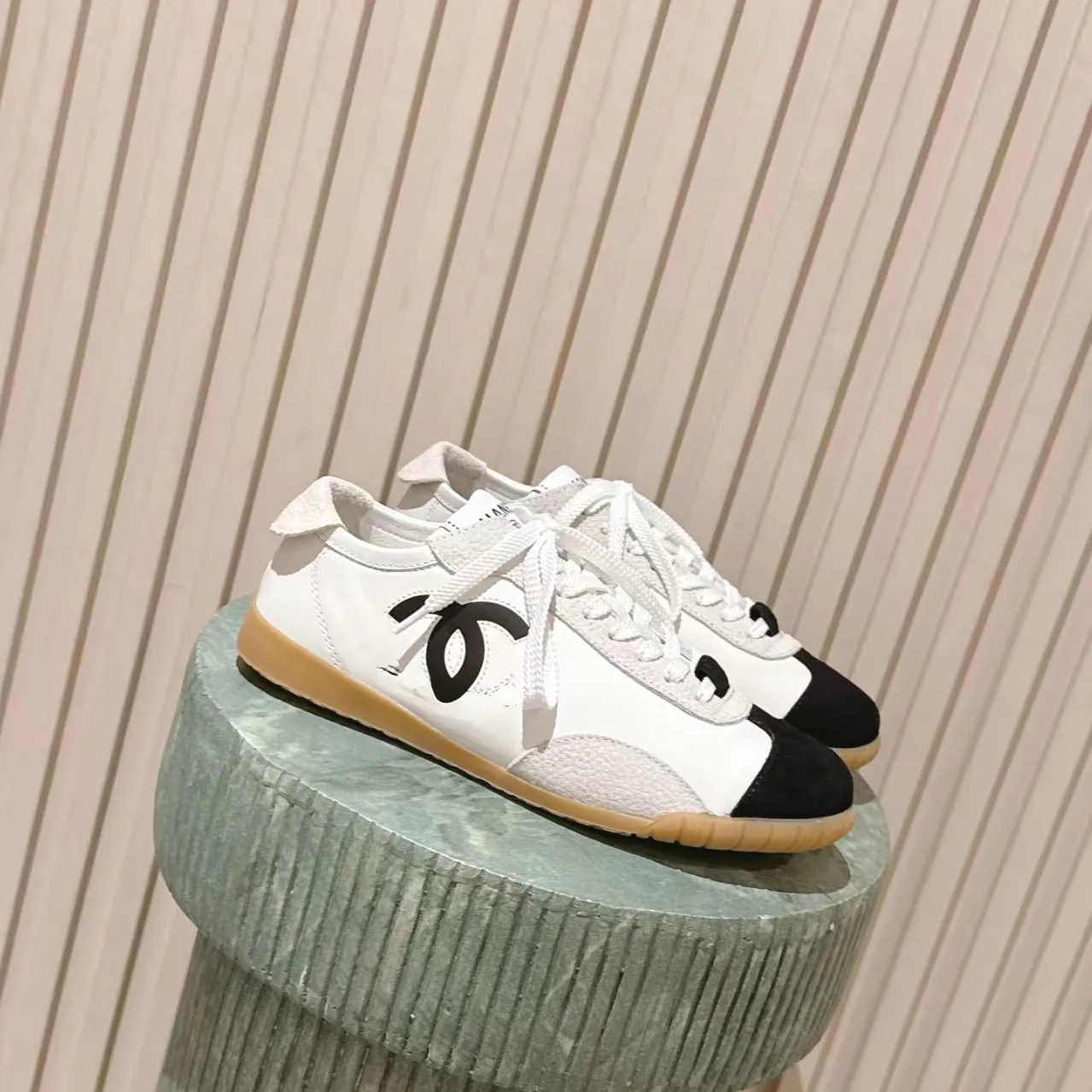 2025 New French Style Women's Genuine Leather Colorblock Casual Sneakers - Comfortable Low-Top Fashion Sports Shoes - Image 9
