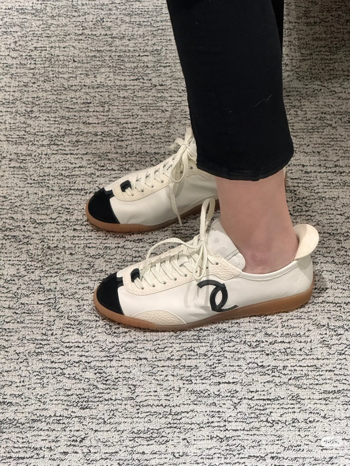 2025 New French Style Women's Genuine Leather Colorblock Casual Sneakers - Comfortable Low-Top Fashion Sports Shoes showcase 8