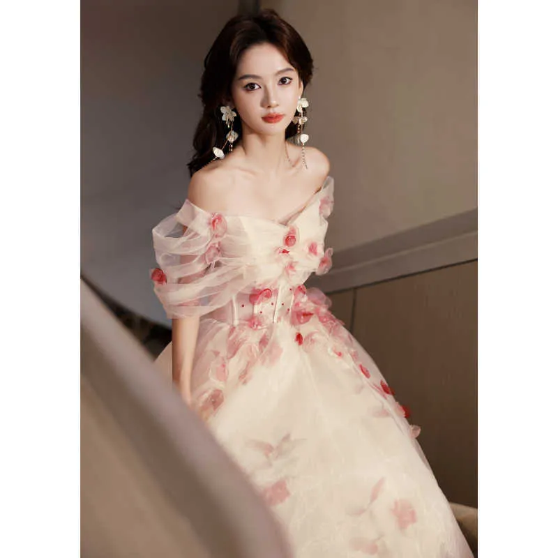 Elegant Off-Shoulder Wedding Dress 2026 Princess Style Host Performance Gown for Special Occasions thumbnail 6