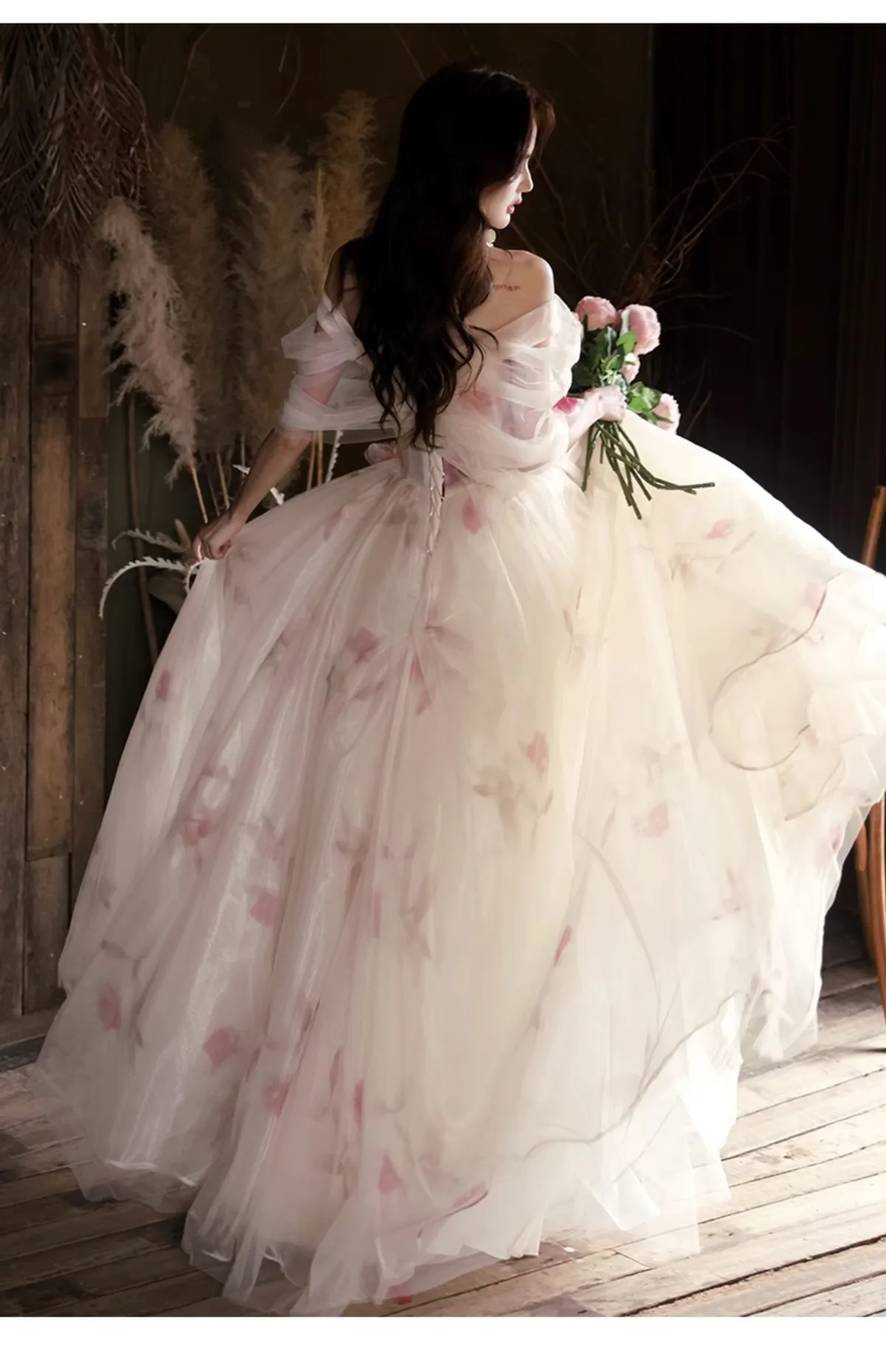 Elegant Off-Shoulder Wedding Dress 2026 Princess Style Host Performance Gown for Special Occasions showcase 19