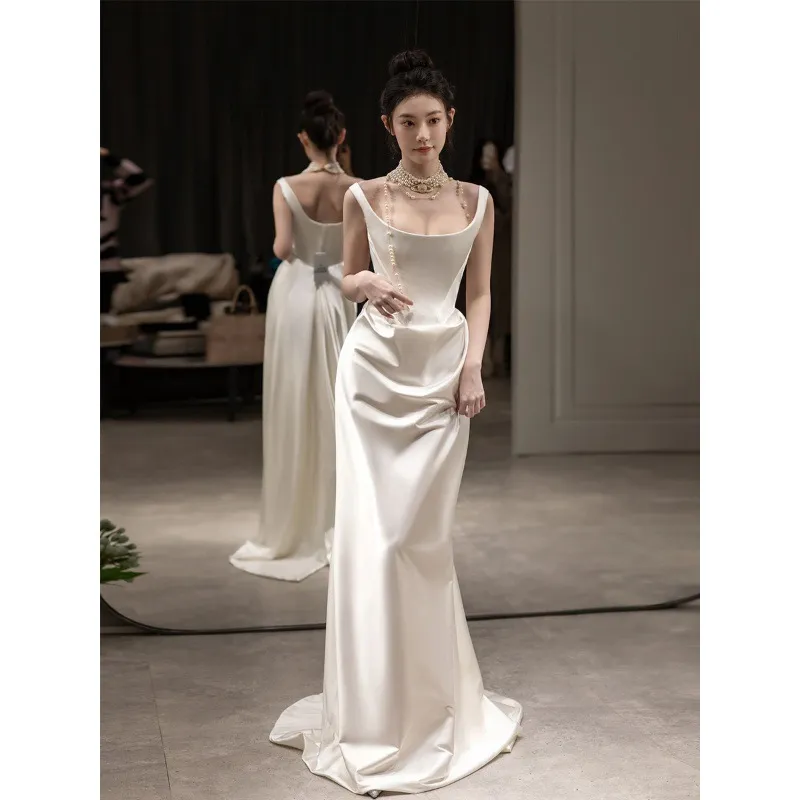 Elegant Satin Long Sleeve Wedding Dress for Banquet, Bridal Gown, Empress Dowager Inspired Design, Formal Evening Party Attire - Image 1