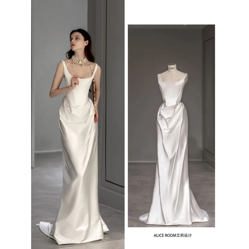 Elegant Satin Long Sleeve Wedding Dress for Banquet, Bridal Gown, Empress Dowager Inspired Design, Formal Evening Party Attire - Image 5