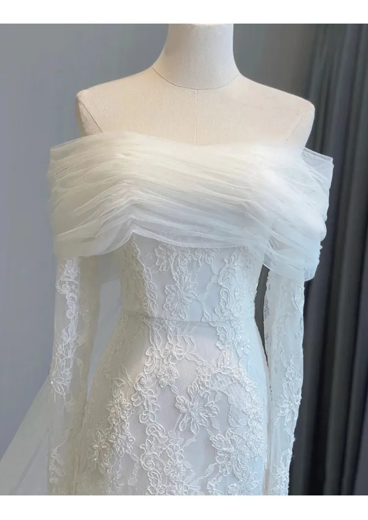 Elegant Off-Shoulder Fishtail Lace Wedding Dress - Bridal Gown with French Super Fairy Design for Special Occasions showcase 11