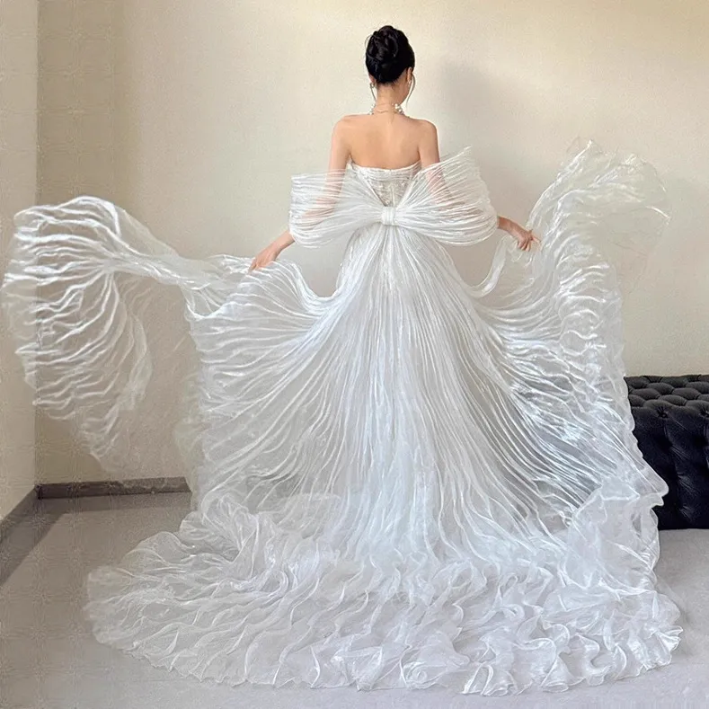 Elegant White Flowing Tulle Evening Gown with Heavy Craftsmanship, Light Luxury Niche Design, Off-Shoulder Mermaid Wedding Dress for Engagement and Bride's Toast thumbnail 3