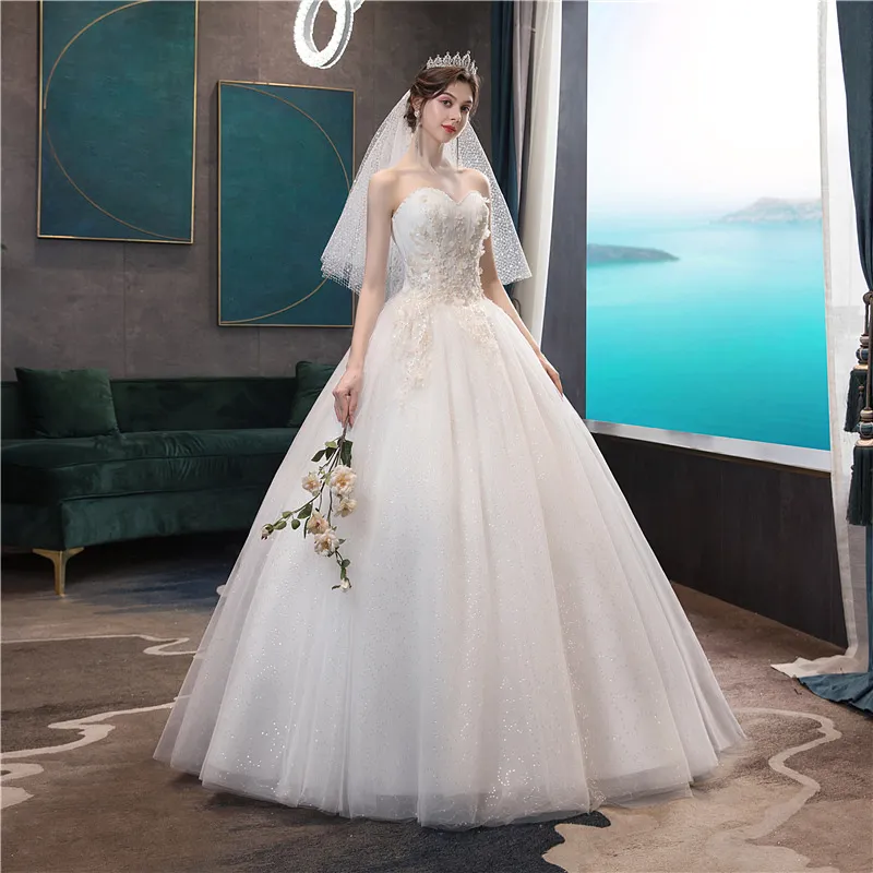 Elegant Strapless Slimming Wedding Dress 2026 Forest Style Bride Gown with Trailing Hem for a Simple and Chic Bridal Look - Image 9