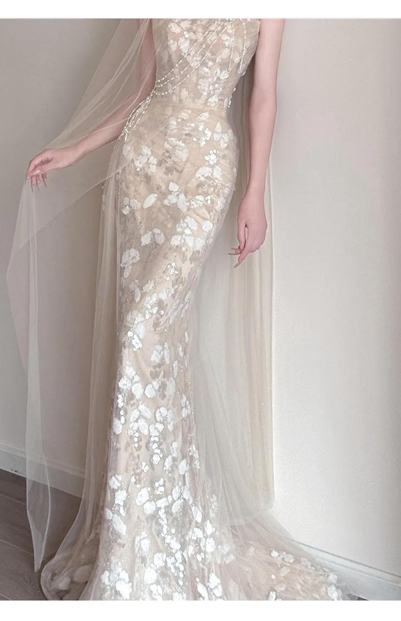 Elegant Strapless Fishtail Wedding Dress for Photoshoots & Evening Events - Light Luxury French Style Waist-Cinching Design showcase 14