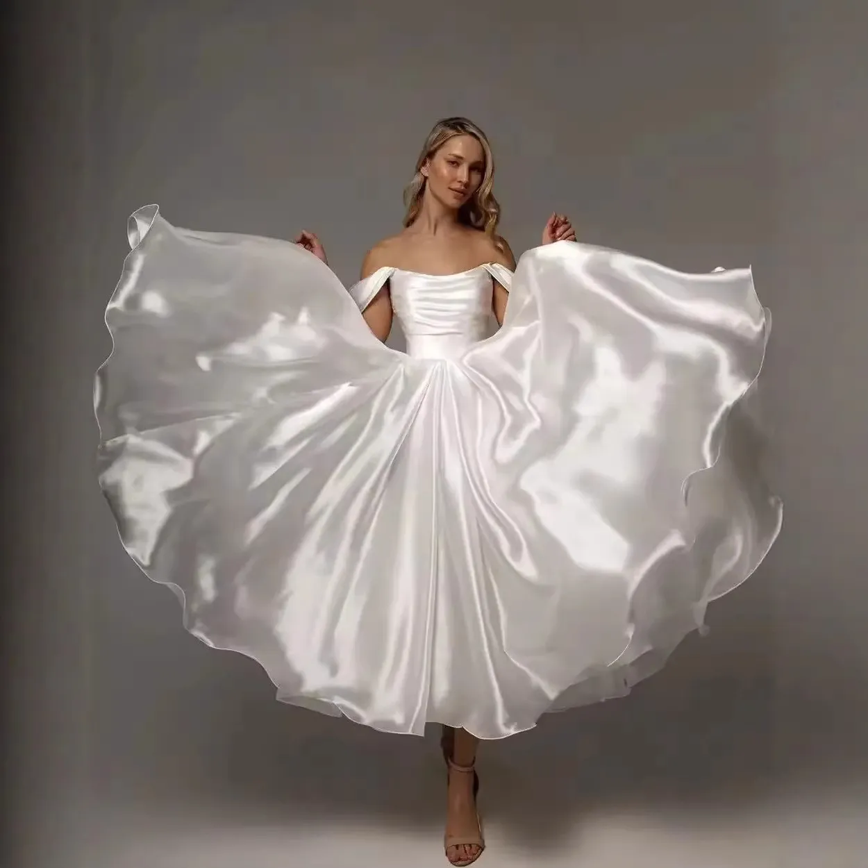 Elegant Lace-Up A-Line Wedding Dress Short Mini Skirt Bridal Gown for Parties and Special Occasions thumbnail 4