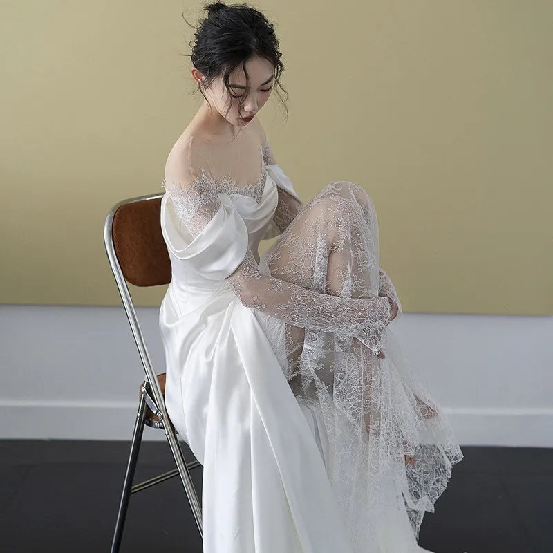 Elegant French Lace Bridal Wedding Dress with Small Tail, Retro 2025 Design, Simple Fairy Style for Travel and Photography thumbnail 4