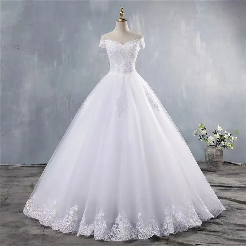 Elegant White Bridal Wedding Dress with Train, Slim Fit, Unique Design for Brides - Perfect for Special Occasions thumbnail 2