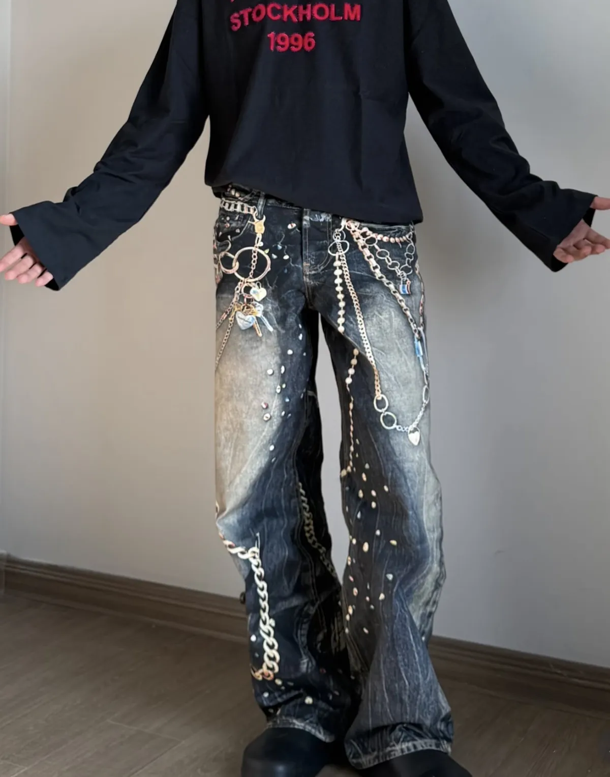 Men's & Women's High Version Ripped Jeans - Hand-Painted Splash-Ink 3D Graffiti Water Ripple Loose Wide-Leg Denim Pants showcase 3