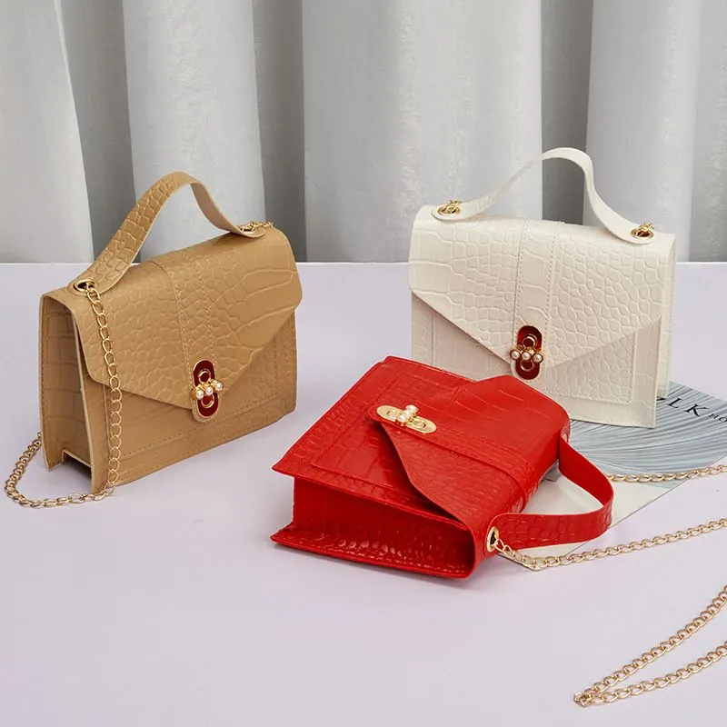 2024 Korean Fashion Versatile Women's Small Square Bag with Lock Chain, Shoulder Crossbody Handbag, Multiple Colors Available showcase 2