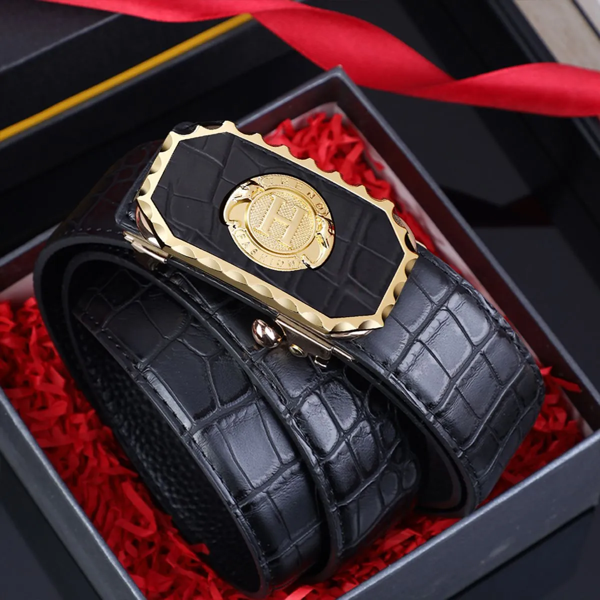 Men's Business Casual Automatic Buckle Belt with Carved Hollow Design, Thickened for Autumn/Winter, High-End Leather, Perfect for Trousers and Casual Wear, Durable and Stylish thumbnail 7