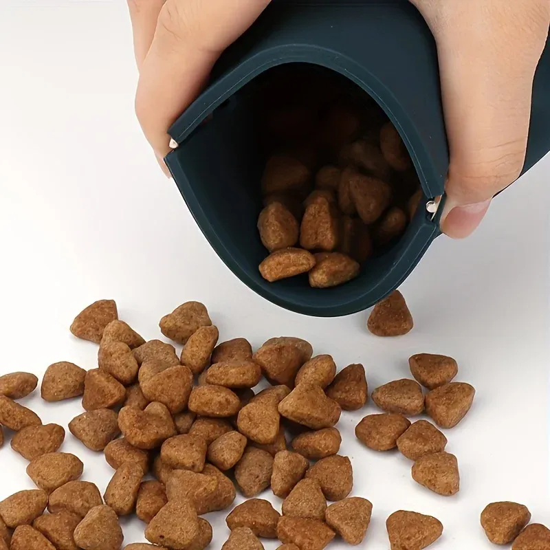 Portable Silicone Dog Treat Bag for Pet Training - Convenient Food Snack Pouch for Walking Dogs, Easy Clean Storage Supply thumbnail 4