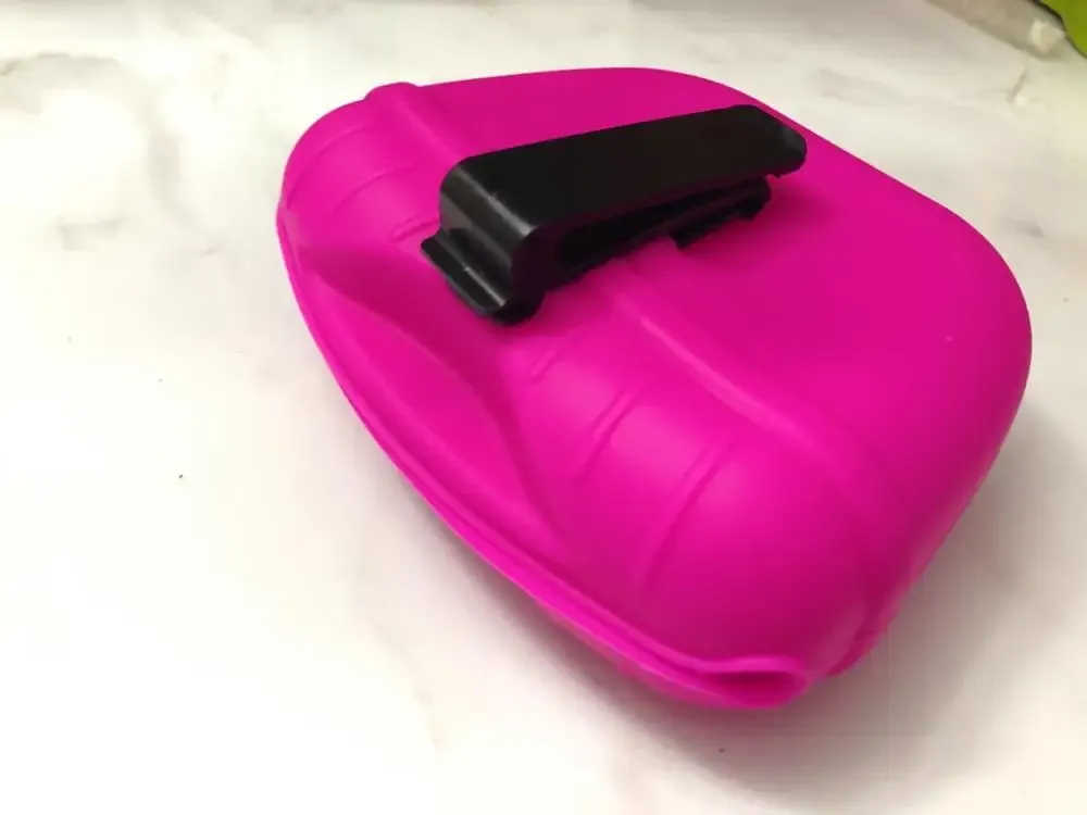 Portable Pet Dog Training Waist Bag - Silicone Treat Pouch with Magnetic Closure, Easy Clean, Lightweight for Outdoor Walks & Agility Training showcase 11