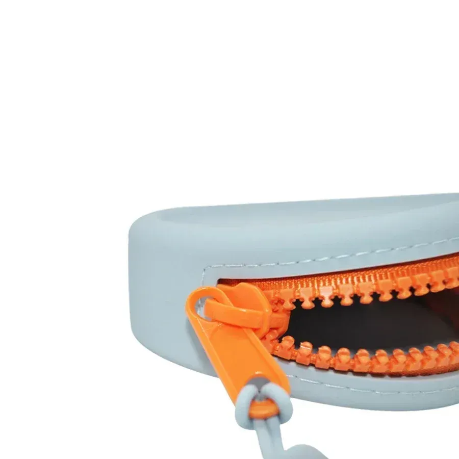 Silicone Dog Treat Training Pouch Bag - Waterproof Outdoor Pet Snack Holder for Dog Training, Compact & Portable, Also Stores Earphones & Cosmetics showcase 13