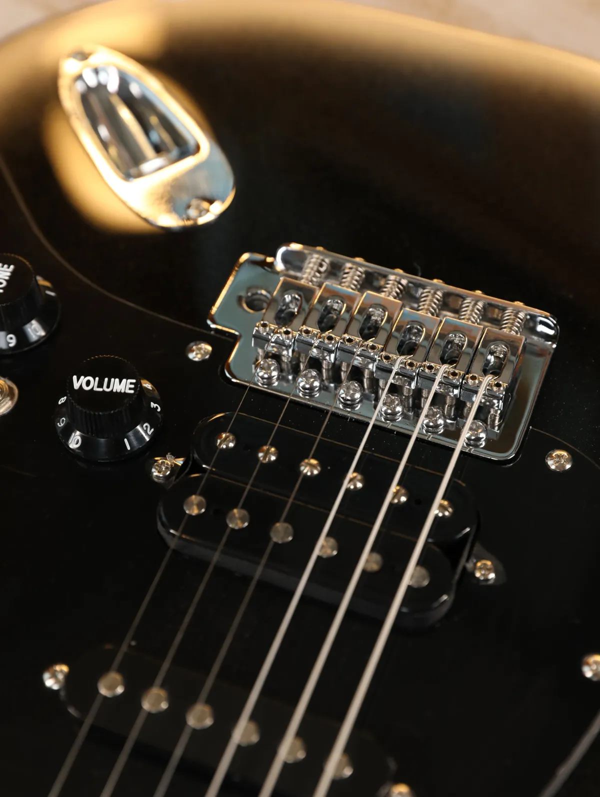 FOALS FS4 Electric Guitar Beginner Pack - High-Quality Affordable Instrument for Learning & Playing, Ideal for Aspiring Musicians in Ghana showcase 10