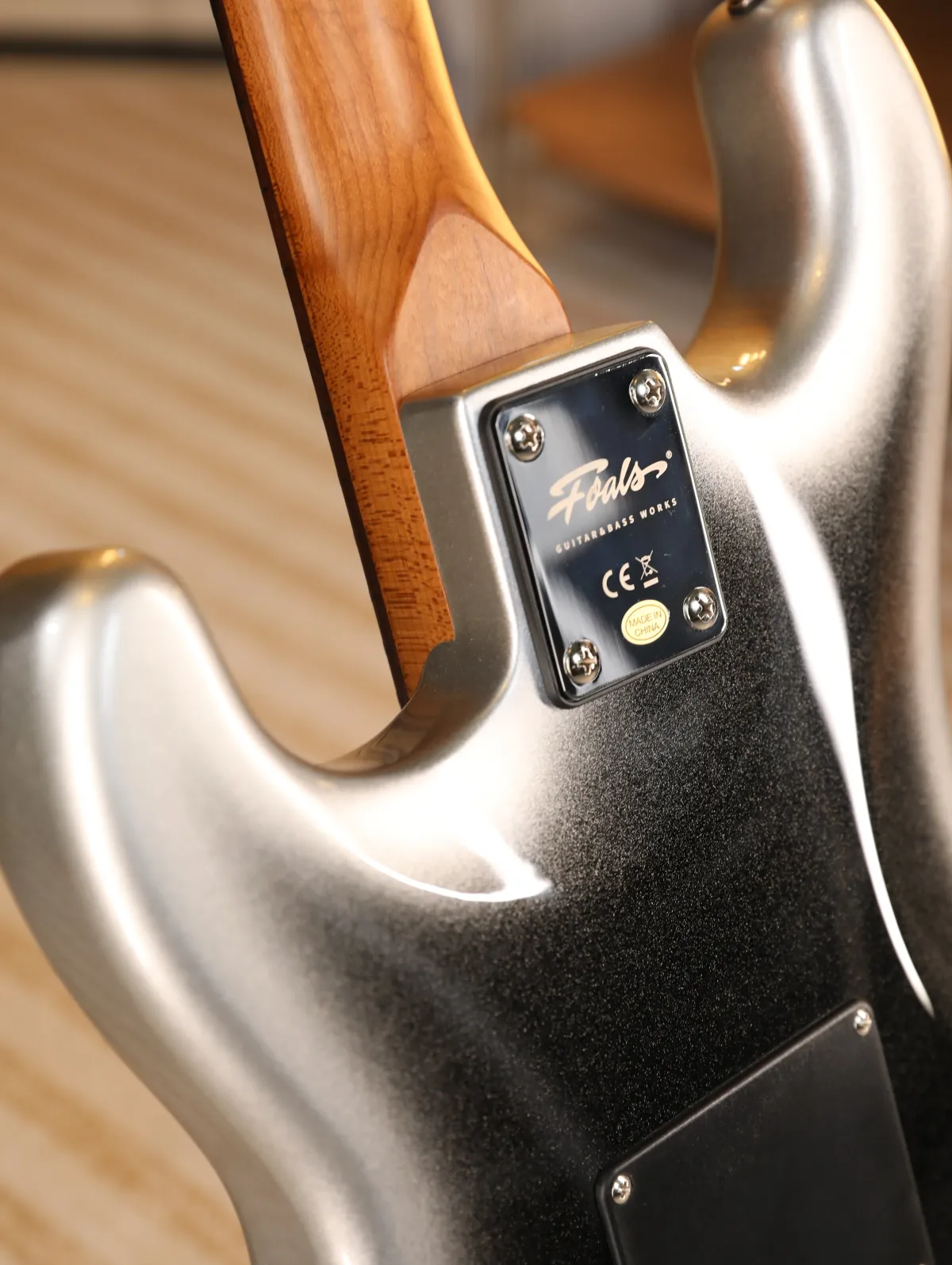 FOALS FS4 Electric Guitar Beginner Pack - High-Quality Affordable Instrument for Learning & Playing, Ideal for Aspiring Musicians in Ghana showcase 11