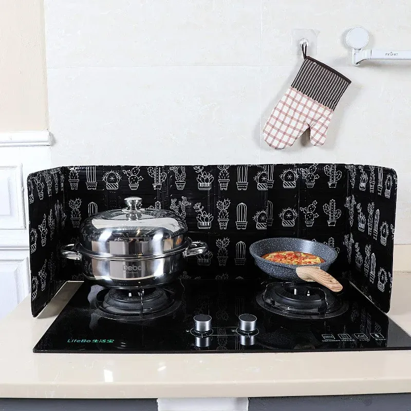 Aluminum Foil Oil Splatter Guard for Kitchen Gas Stove - Foldable, Heat-Resistant Splash Screen for Fried Cooking, Easy Clean Protector thumbnail 1