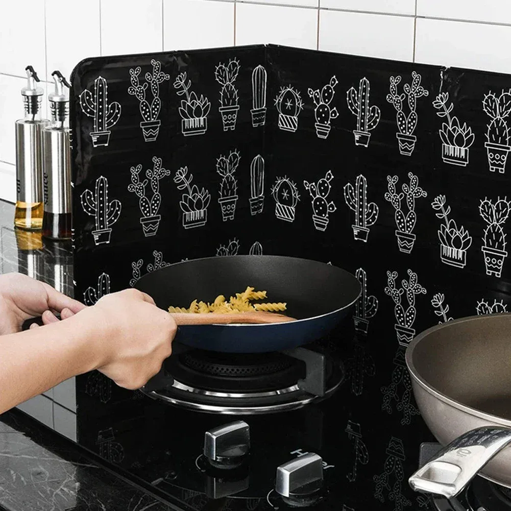 Aluminum Foil Oil Splatter Guard for Kitchen Gas Stove - Foldable, Heat-Resistant Splash Screen for Fried Cooking, Easy Clean Protector showcase 3