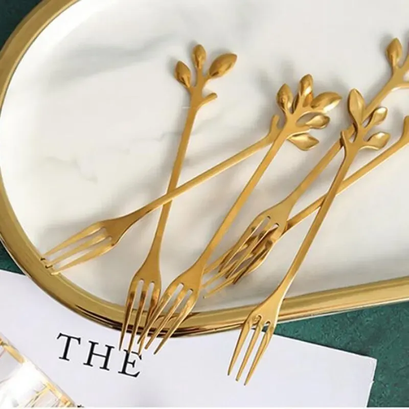 Creative Leaf Shape Stainless Steel Dessert Spoons Set - Elegant Gold Finish Cutlery for Coffee, Tea, Fruit, Appetizers - Perfect for Home, Restaurant, Parties showcase 2
