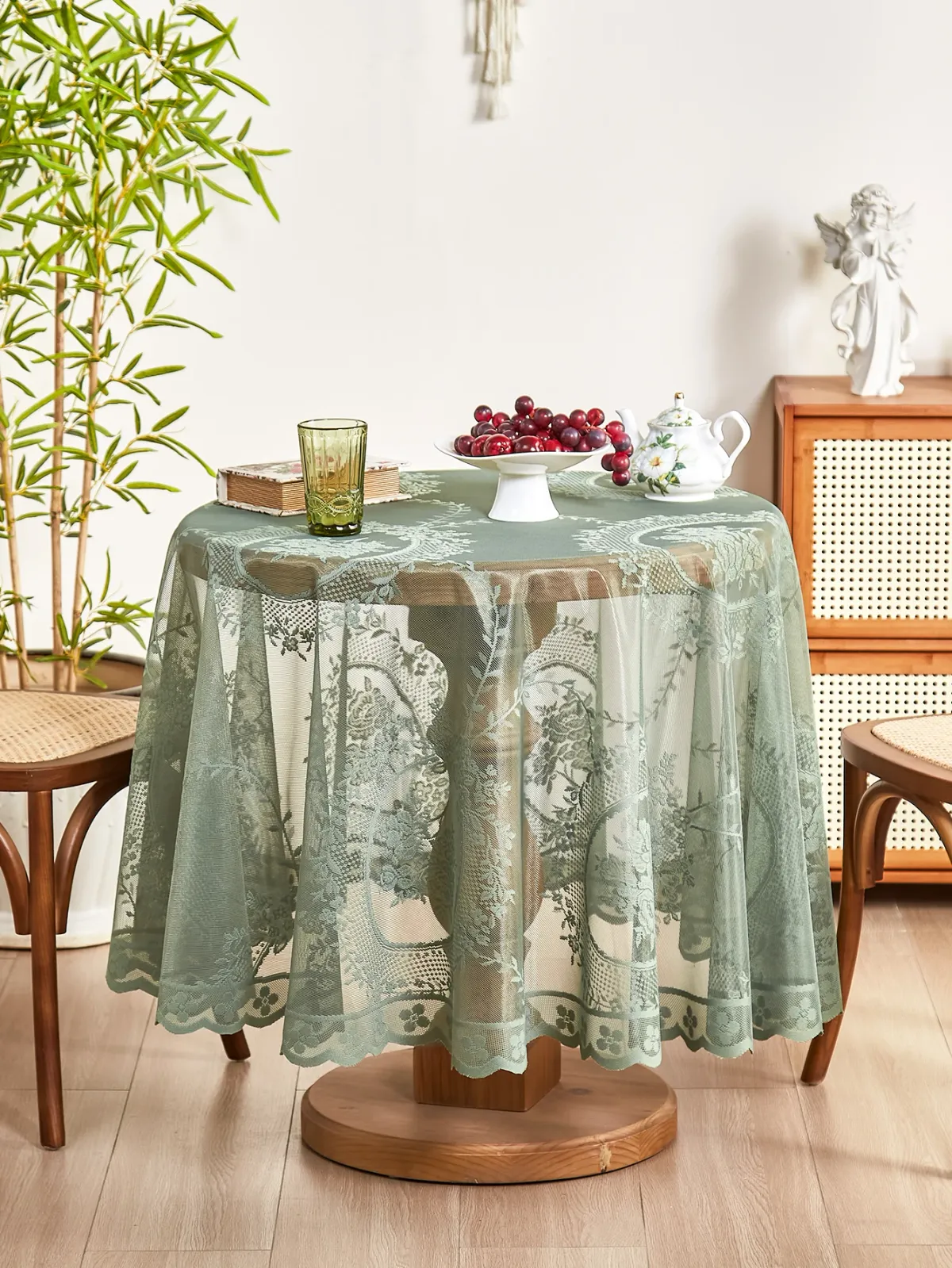 Elegant Green Round Lace Tablecloth with Floral Mirror Design - Decorative Table Cover for Living Room & Dining Room showcase 2