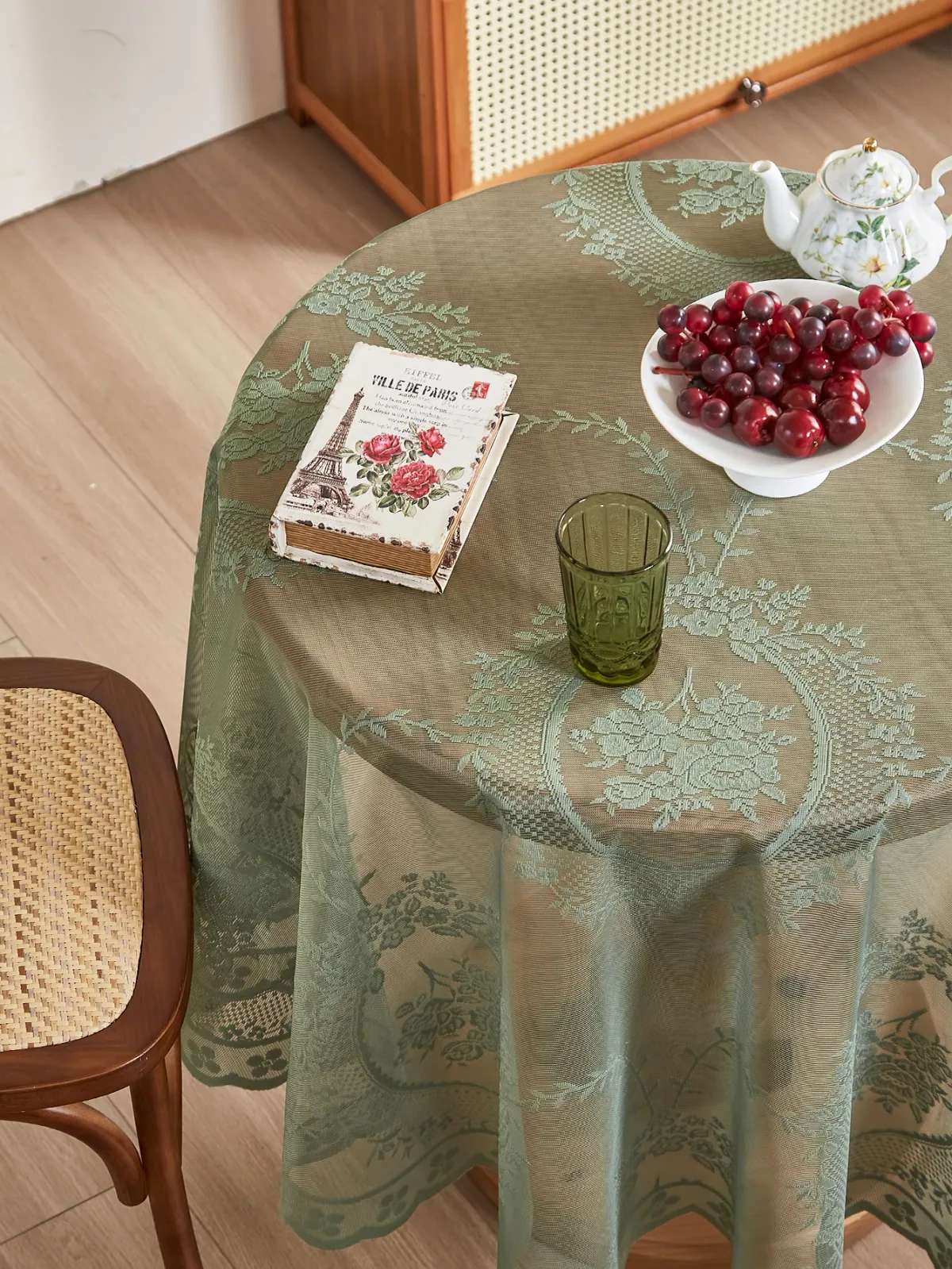 Elegant Green Round Lace Tablecloth with Floral Mirror Design - Decorative Table Cover for Living Room & Dining Room showcase 8