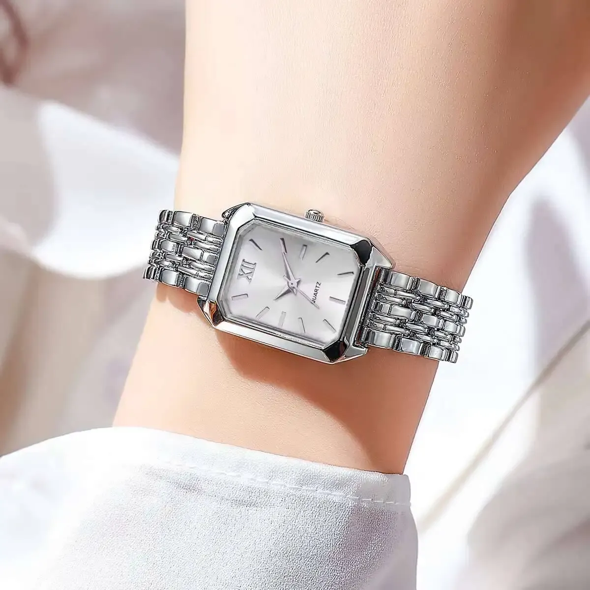 Luxury Rectangle Women's Quartz Watch - Fashionable Analog Wristwatch with Alloy Band, CE Certified, Ideal Gift for Girls thumbnail 5