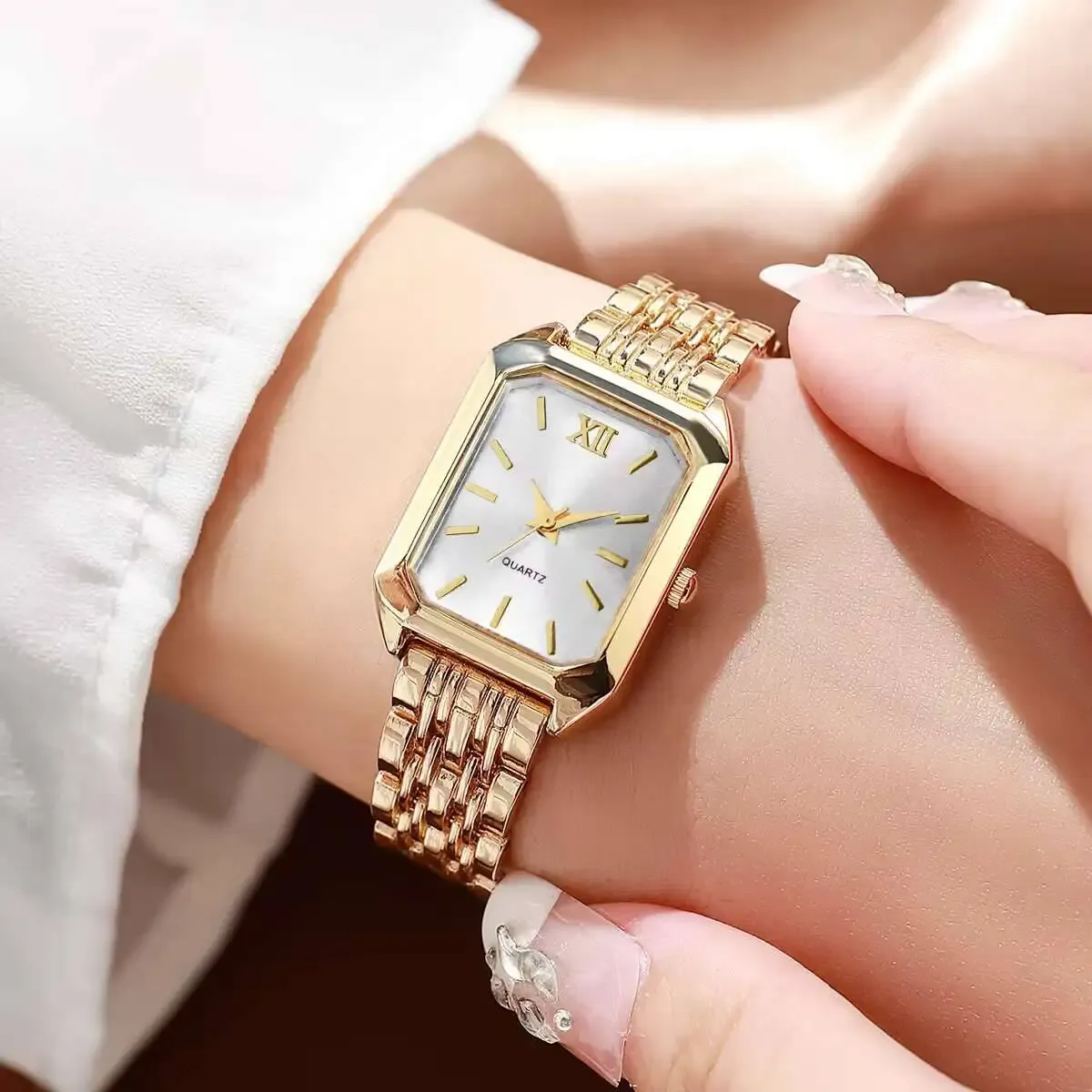 Luxury Rectangle Women's Quartz Watch - Fashionable Analog Wristwatch with Alloy Band, CE Certified, Ideal Gift for Girls thumbnail 3