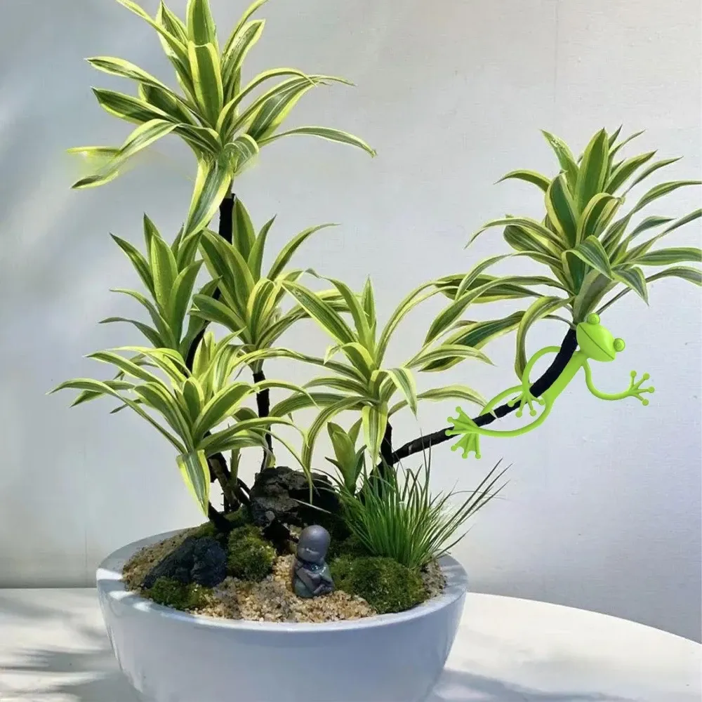 Cute Frog Plant Support Stake for Garden Pots - Durable Plastic Vine Holder for Indoor Outdoor Gardening Accessories, Balconies & Courtyards - Playful Plant Stand & Clips for Climbing Plants showcase 10