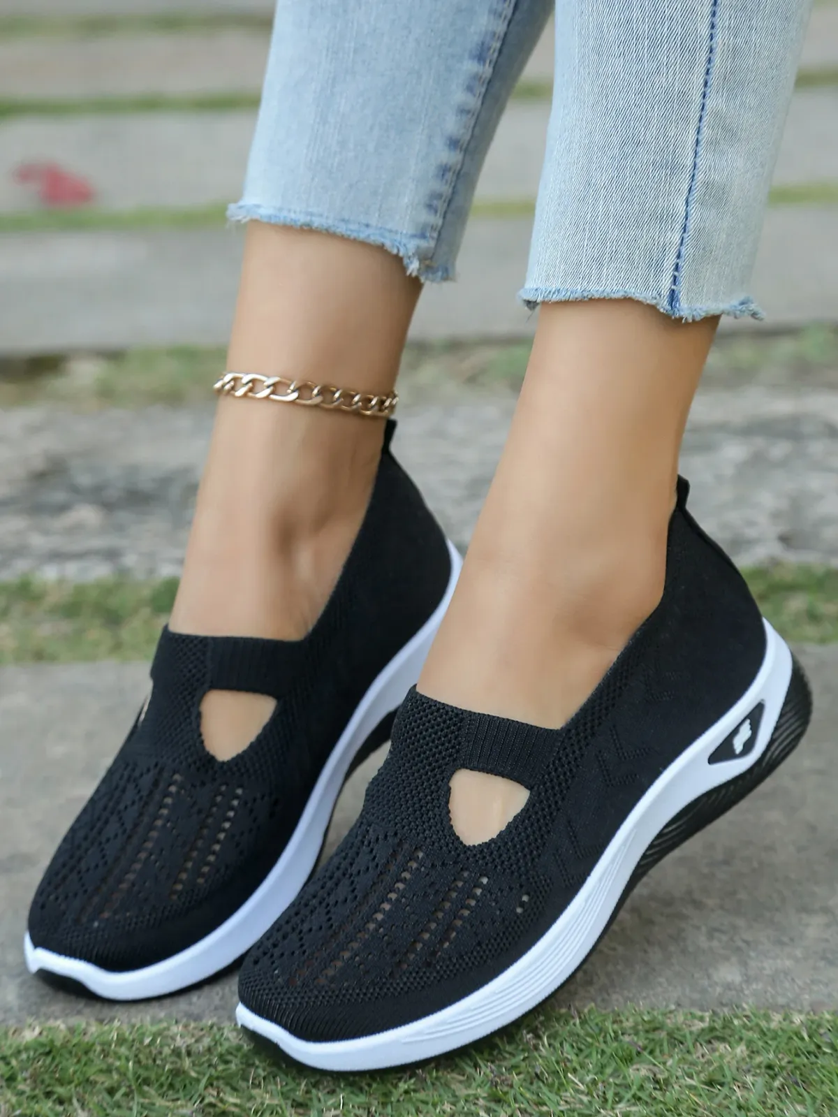 Women's Casual Summer Sneakers - Lightweight Breathable Flat Shoes for All Seasons, Simple Fashionable Design, Comfortable Walking Shoes for Everyday Wear showcase 26