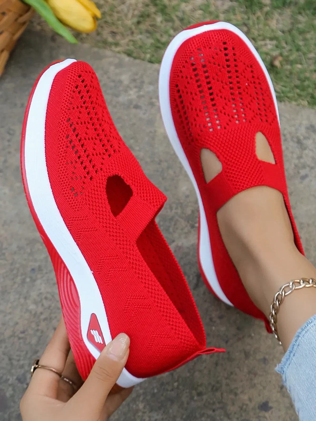 Women's Casual Summer Sneakers - Lightweight Breathable Flat Shoes for All Seasons, Simple Fashionable Design, Comfortable Walking Shoes for Everyday Wear showcase 7