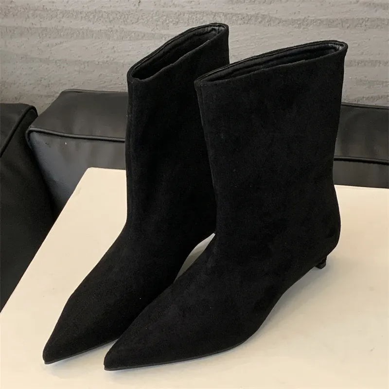 Eilyken Women's Vintage Pointed Toe Ankle Boots - Stylish Low Heel Shoes for Autumn/Winter Fashion thumbnail 2