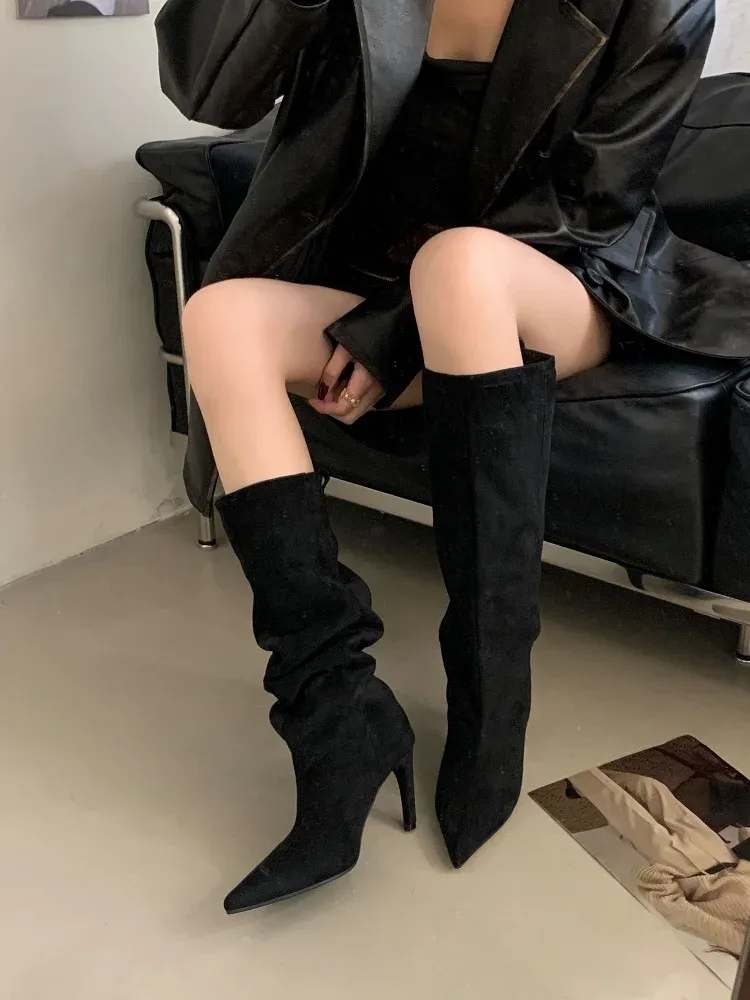 Aneikeh Women's Fashion Pointed Toe Knee-High Boots - Stylish Thin Heel Winter Shoes for a Chic Punk Look showcase 5