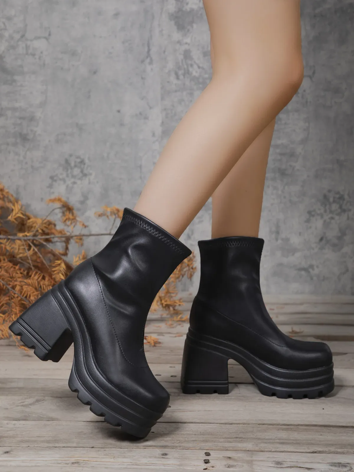 Women's Fashion Short Boots, Sexy Square Toe Leather Ankle Boots with Zipper, Casual Thick-Soled High Heels for Stylish Everyday Wear showcase 4