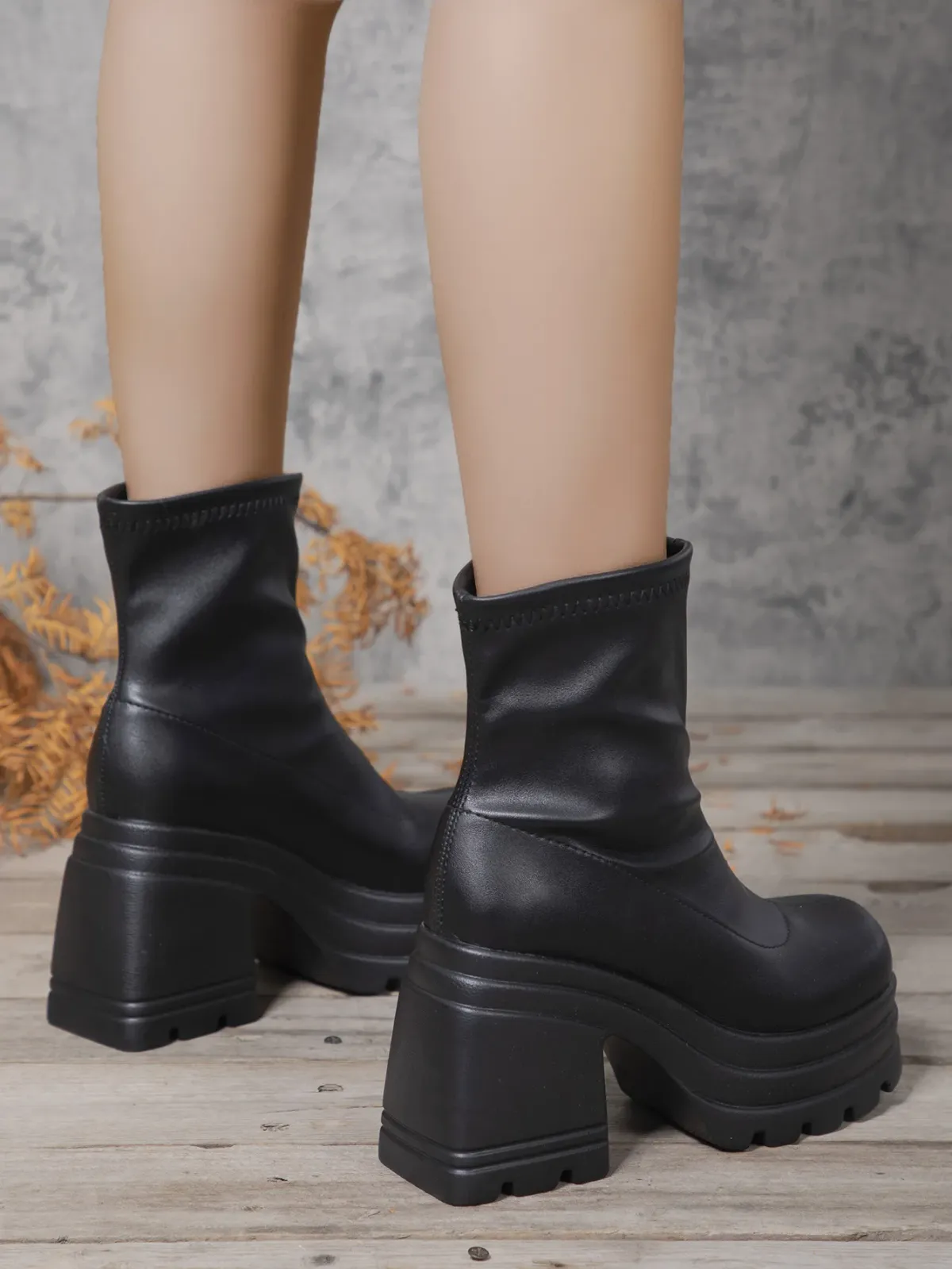 Women's Fashion Short Boots, Sexy Square Toe Leather Ankle Boots with Zipper, Casual Thick-Soled High Heels for Stylish Everyday Wear showcase 6