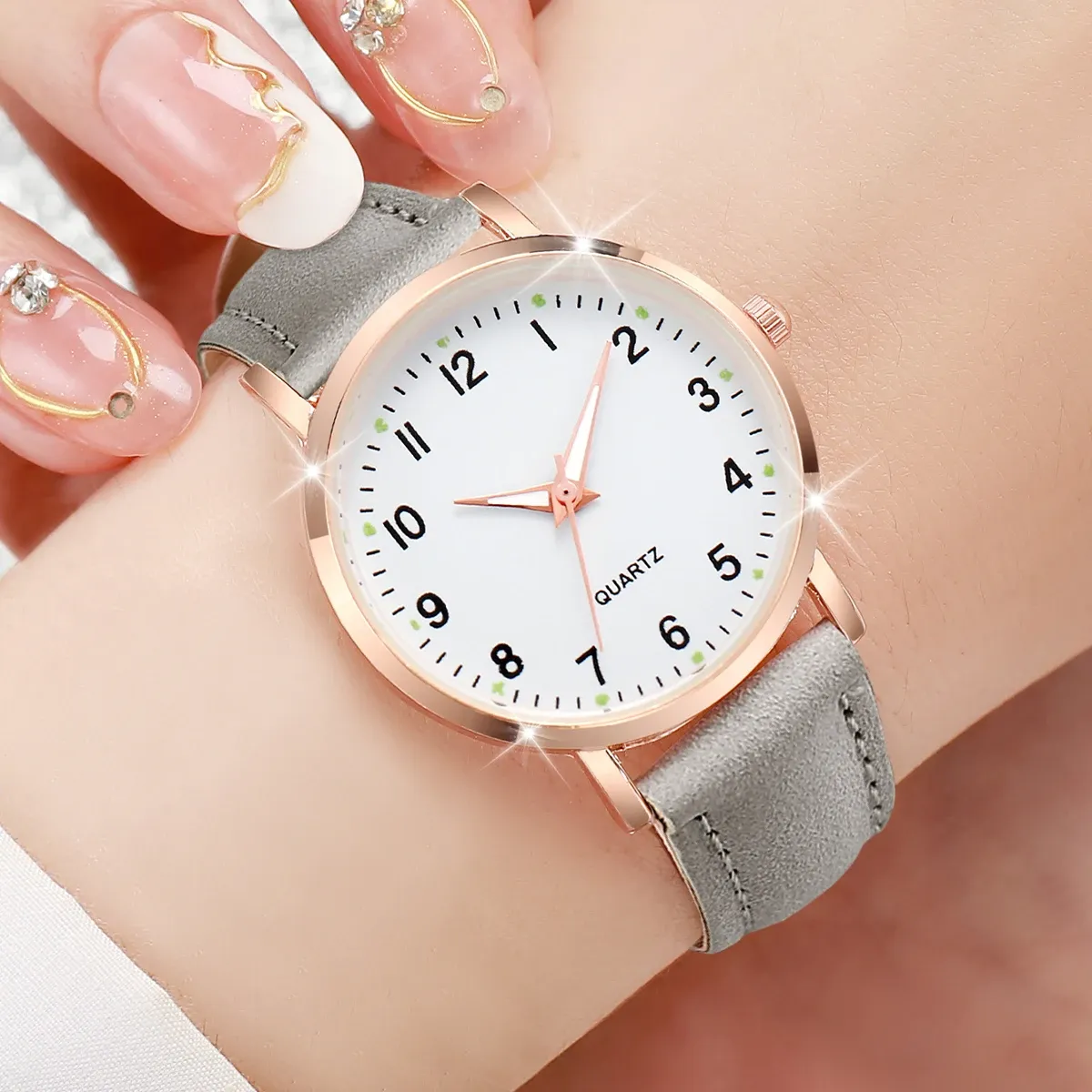 Fashion Arabic Dial Women's Quartz Watch - Casual Leather Strap, 30mm Case, CE Certified, Ideal Gift for Girls showcase 7
