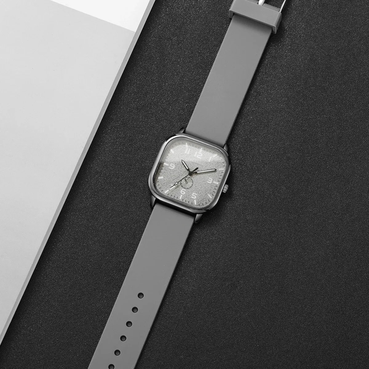 Fashionable Casual Silicone Strap Square Watch for Men & Women Students - Durable Quartz Movement, CE Certified, Water Resistant showcase 13