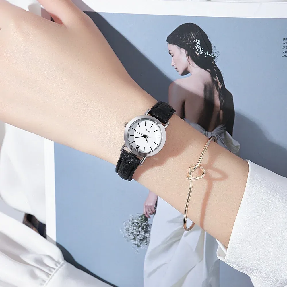 Fashionable Women's Casual Quartz Watch with Small Dial and Genuine Leather Band - Elegant & Durable Design for Everyday Wear thumbnail 3