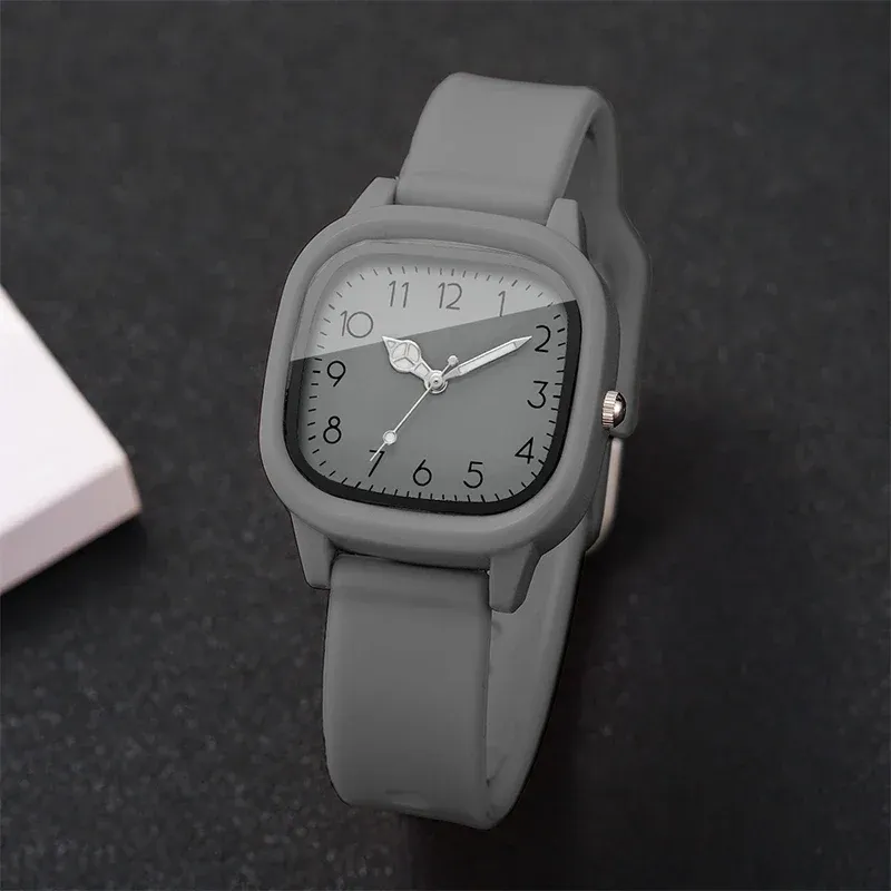 Fashionable Women's Quartz Watch with Casual Silicone Band - Stylish Ladies Wristwatch for Girls, CE Certified, Water Resistant showcase 19