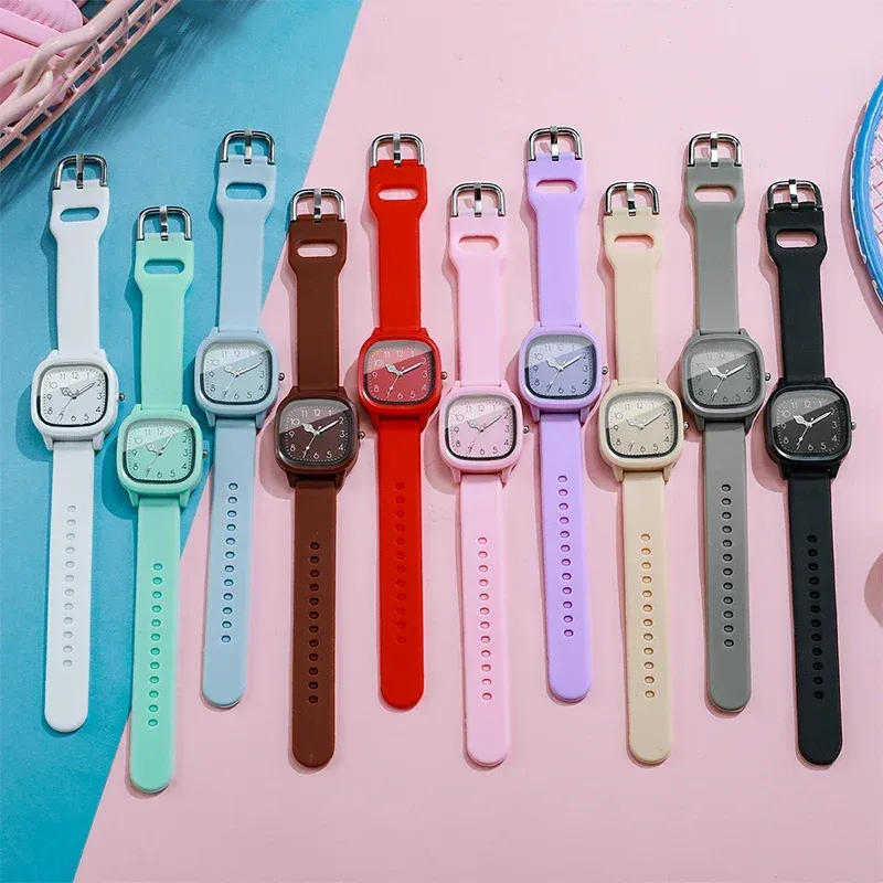 Fashionable Women's Quartz Watch with Casual Silicone Band - Stylish Ladies Wristwatch for Girls, CE Certified, Water Resistant showcase 8