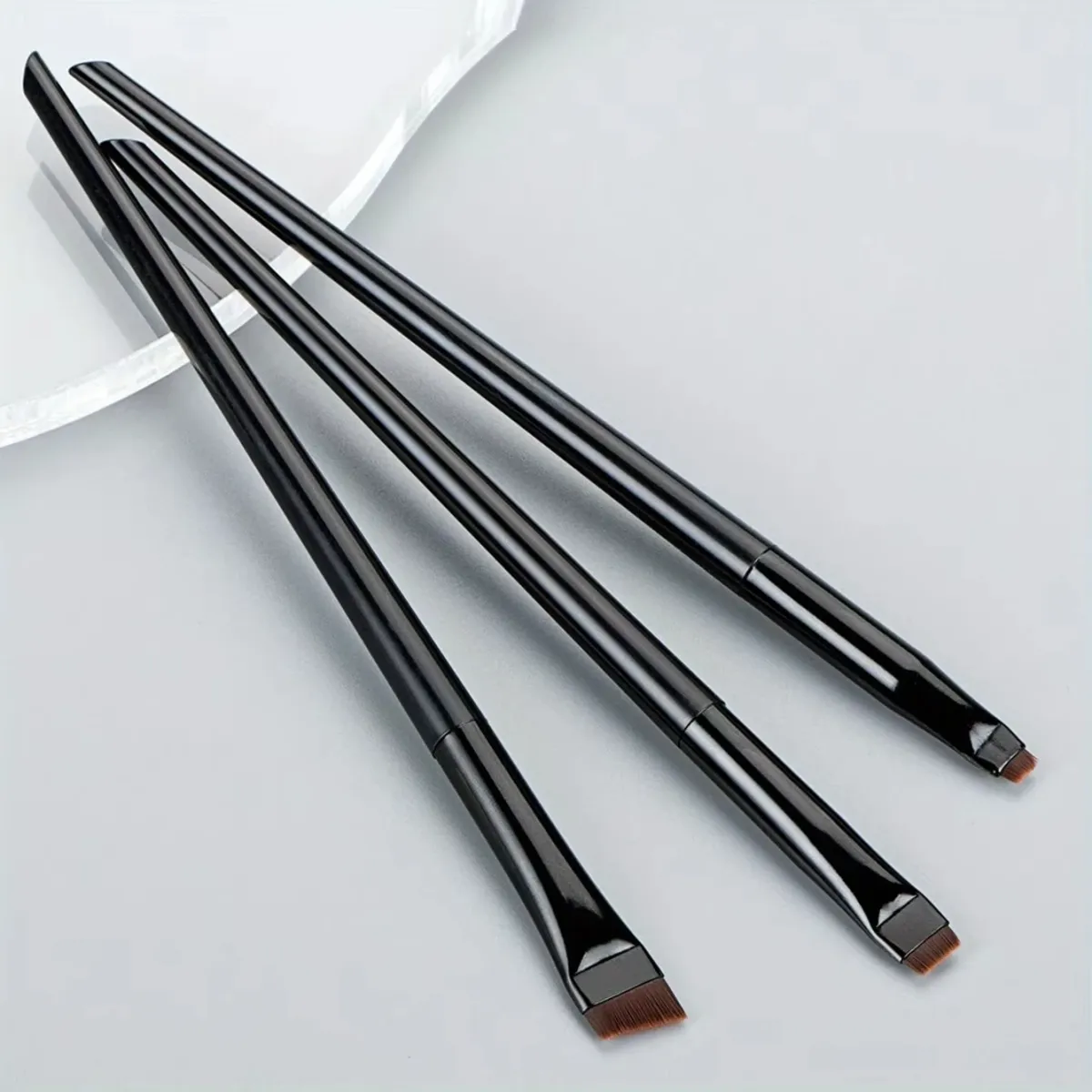3-Piece Professional Makeup Brush Set: Sickle Eyeliner, Fine Angled Eyebrow, Ultra-Fine Eyeshadow Brushes for Precision Application showcase 10
