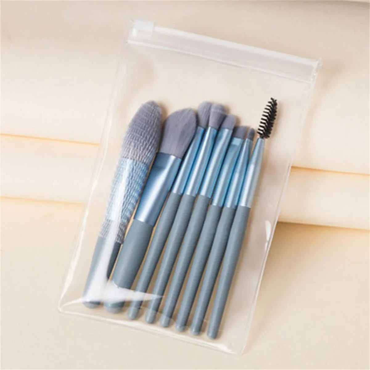 8Pcs Soft Fluffy Makeup Brushes Set for Foundation, Blush, Powder, Eyeshadow - Professional Kabuki Blending Beauty Tool Kit showcase 9