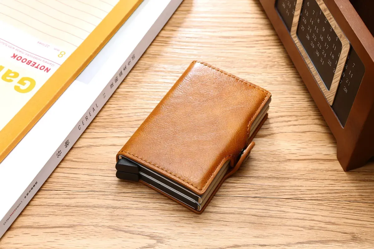 RFID Blocking Men's Slim Carbon Fiber Wallet with 14 Card Holders, Mini Money Bag, Small Bifold Purse for Business and Travel showcase 24